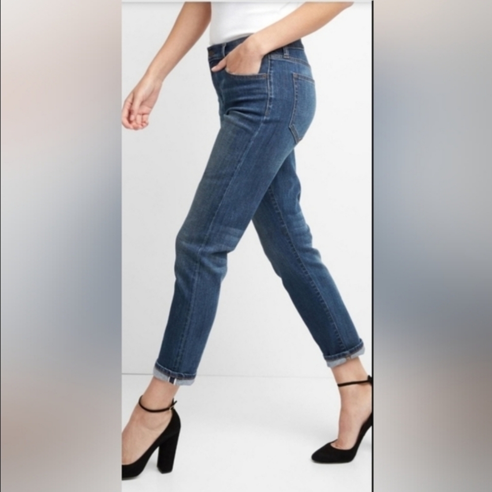 GAP Girlfriend Ankle Cropped Jeans In Blue Size 4